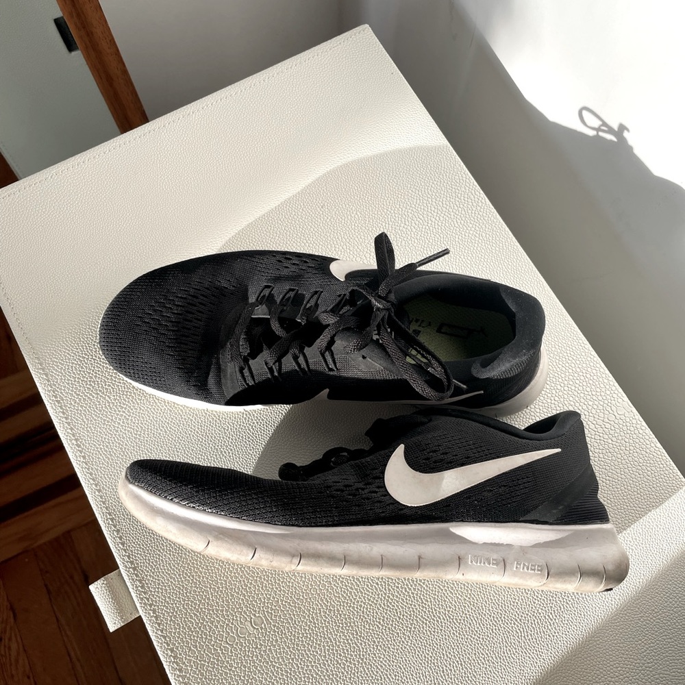 Black Nikes